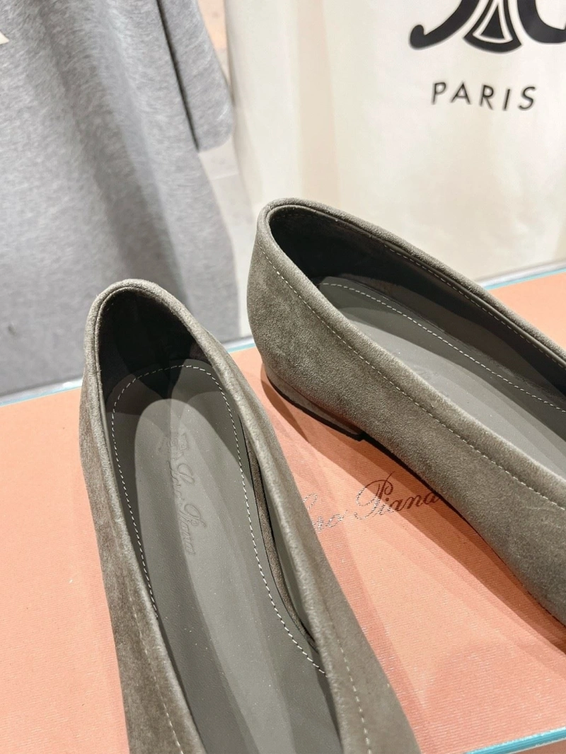 Trendsetting Othxr flat shoes 214252