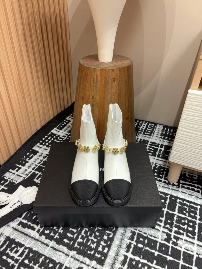 Bright Chxnxl Boots 125804