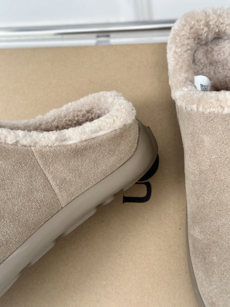 Sleek UGX Slippers 227978