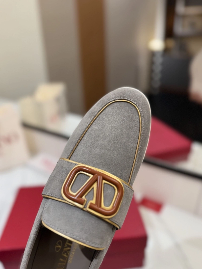 Trendy Vxlxntino Leather Shoes 230906