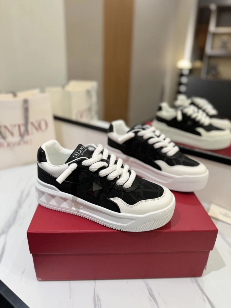 Functional Vxlxntino Sneakers 230864