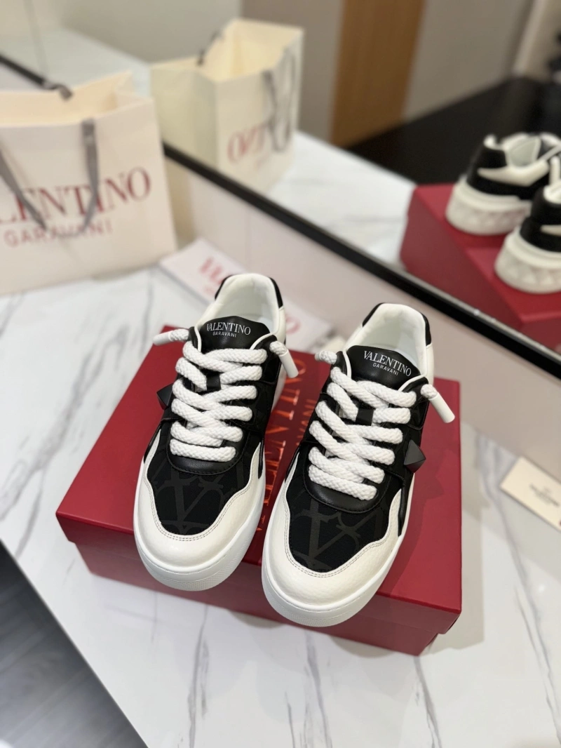 Functional Vxlxntino Sneakers 230864