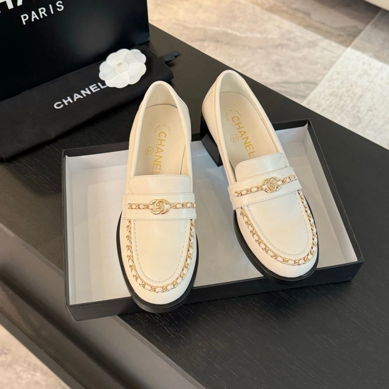 Soft Chxnxl Leather Shoes 125472