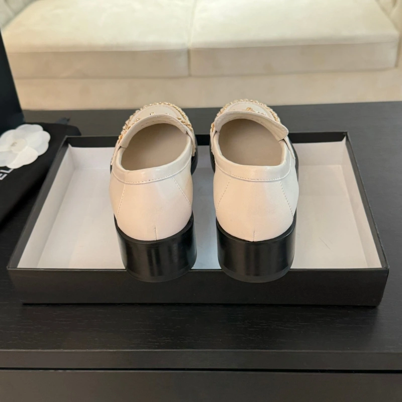 Soft Chxnxl Leather Shoes 125472