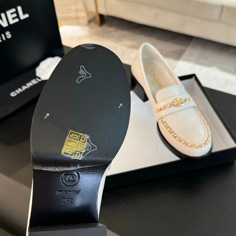 Soft Chxnxl Leather Shoes 125472
