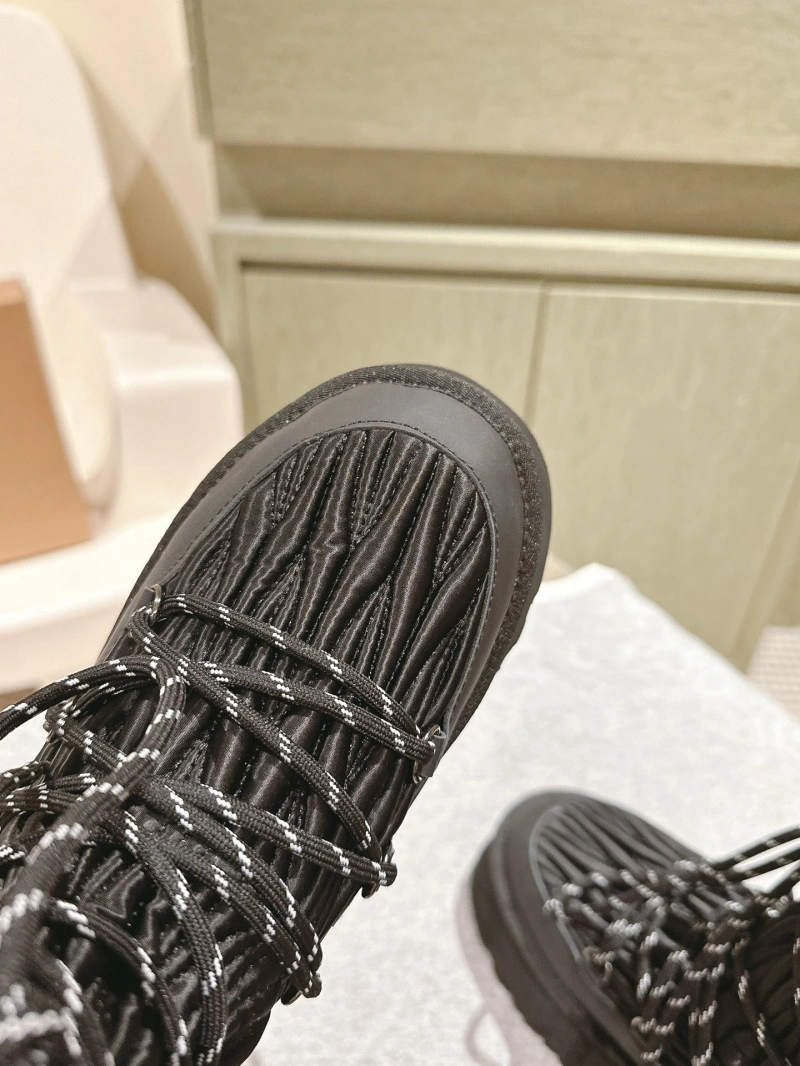 WellDesigned UGX Boots 228014
