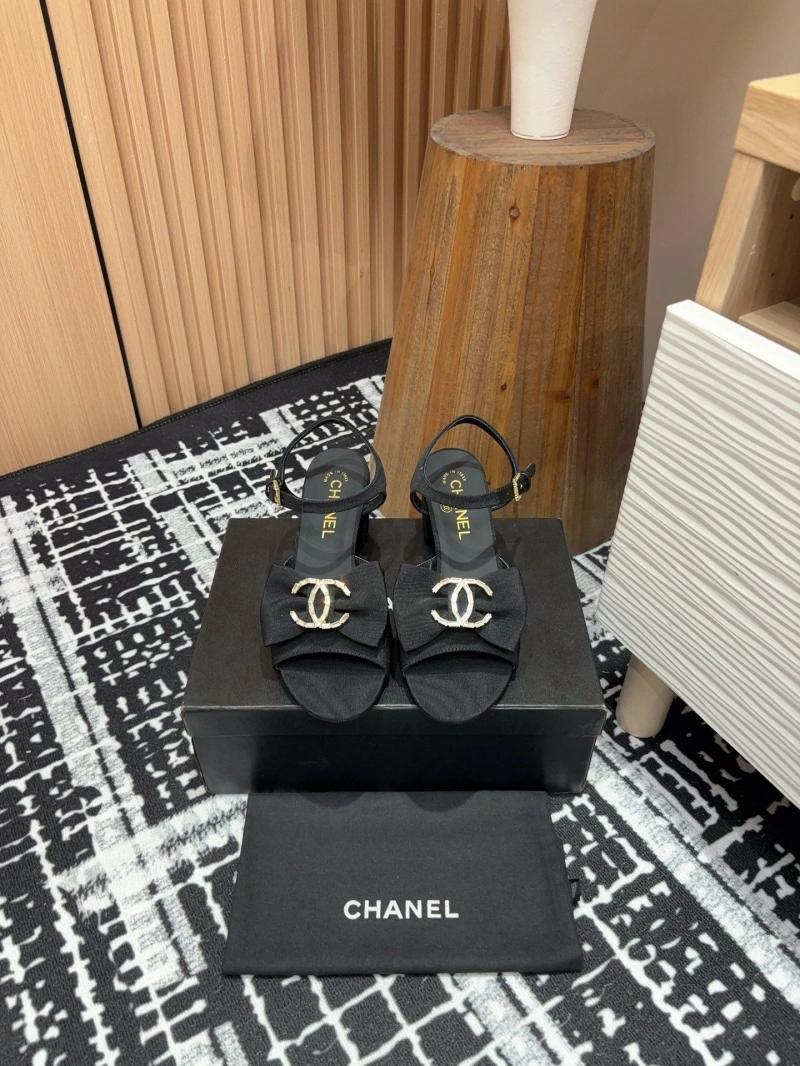 Trendy Chxnxl Sandals 125439
