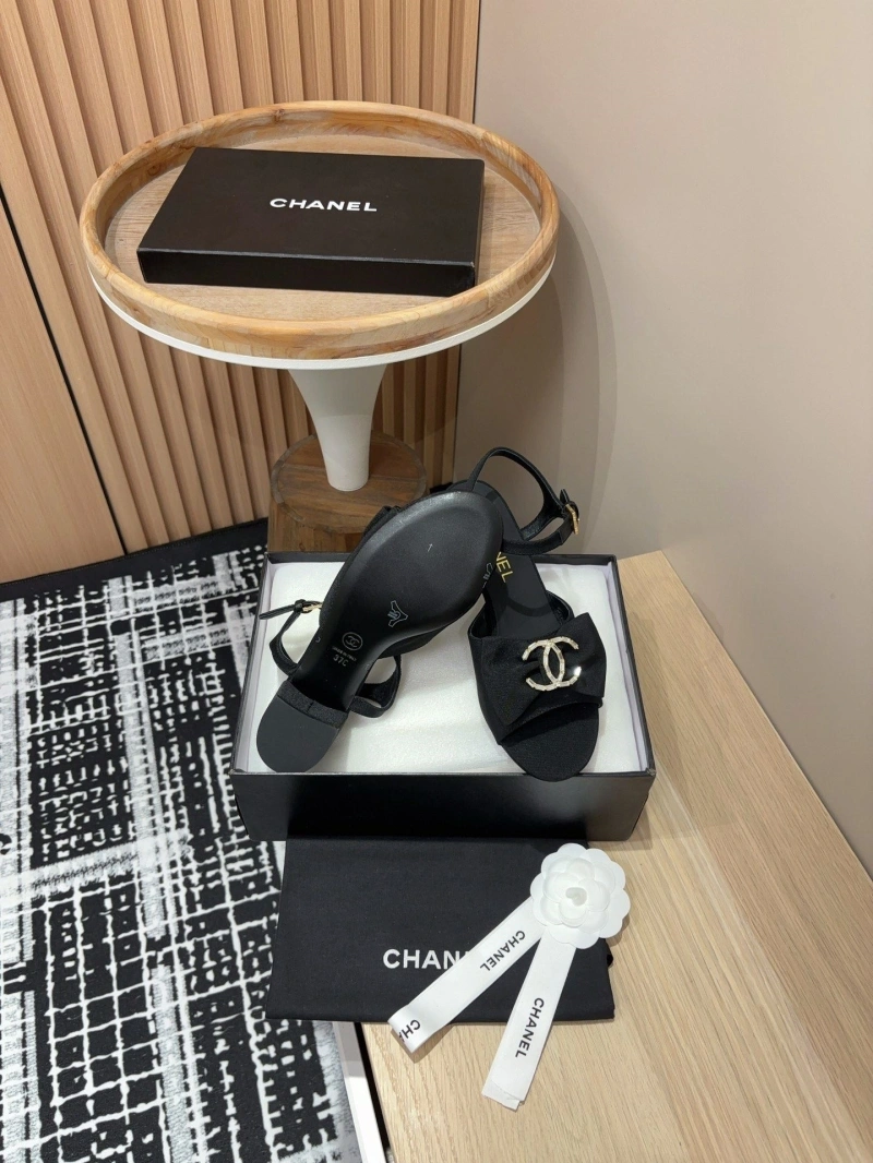 Trendy Chxnxl Sandals 125439