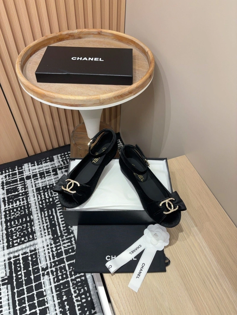 Unique Chxnxl Flat Shoes 125598
