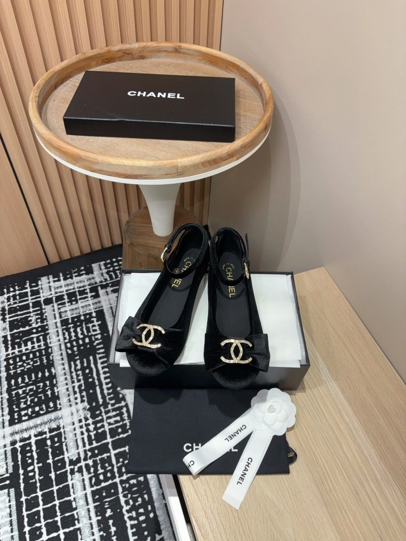 Unique Chxnxl Flat Shoes 125598