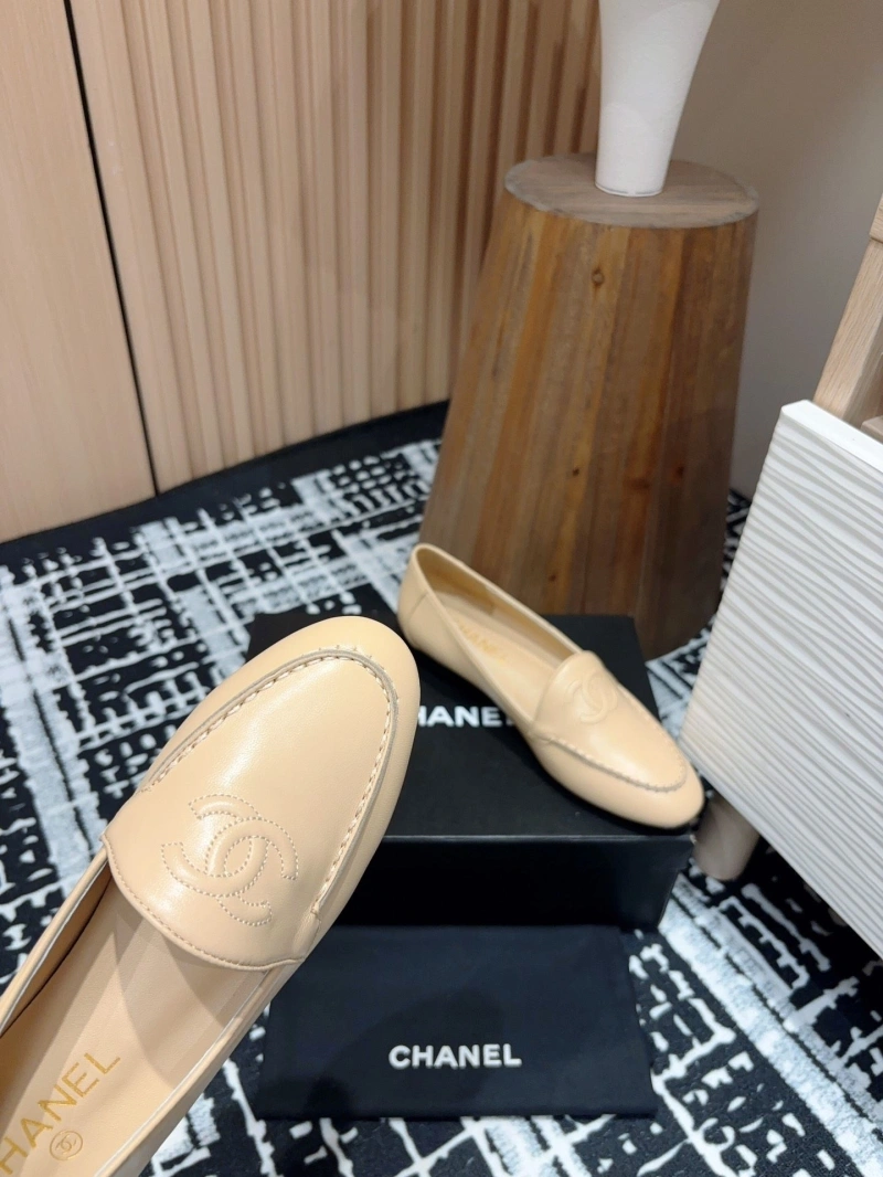 Bold Chxnxl Flat Shoes 125592