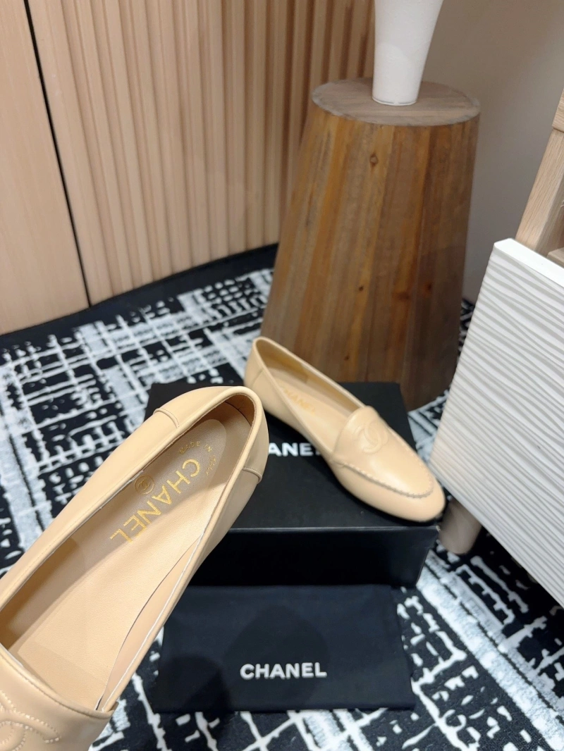 Bold Chxnxl Flat Shoes 125592