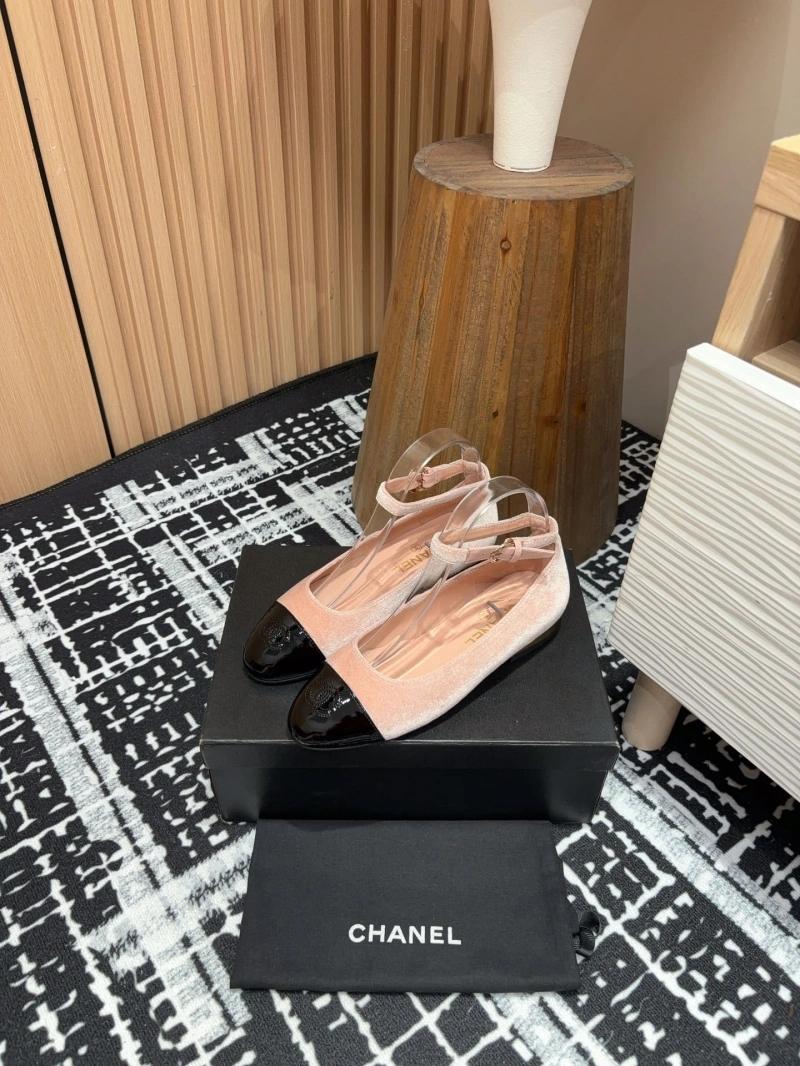 EyeCatching Chxnxl Flat Shoes 125594