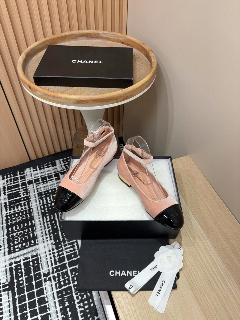 EyeCatching Chxnxl Flat Shoes 125594