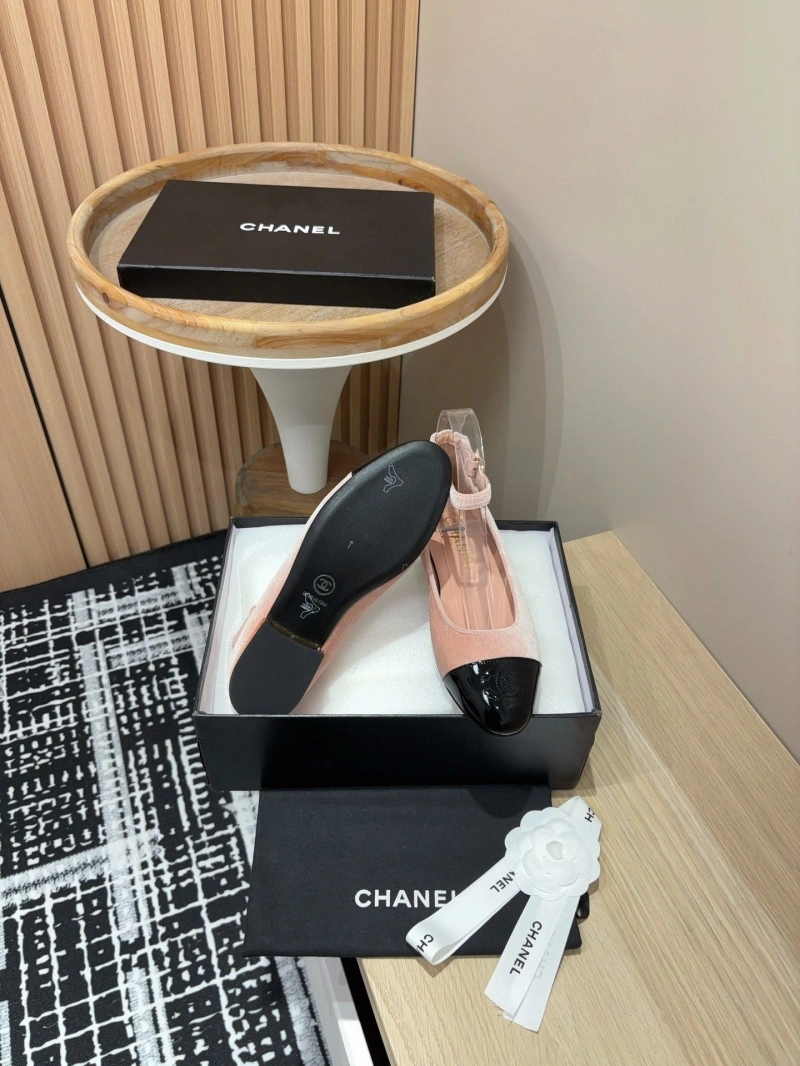 EyeCatching Chxnxl Flat Shoes 125594