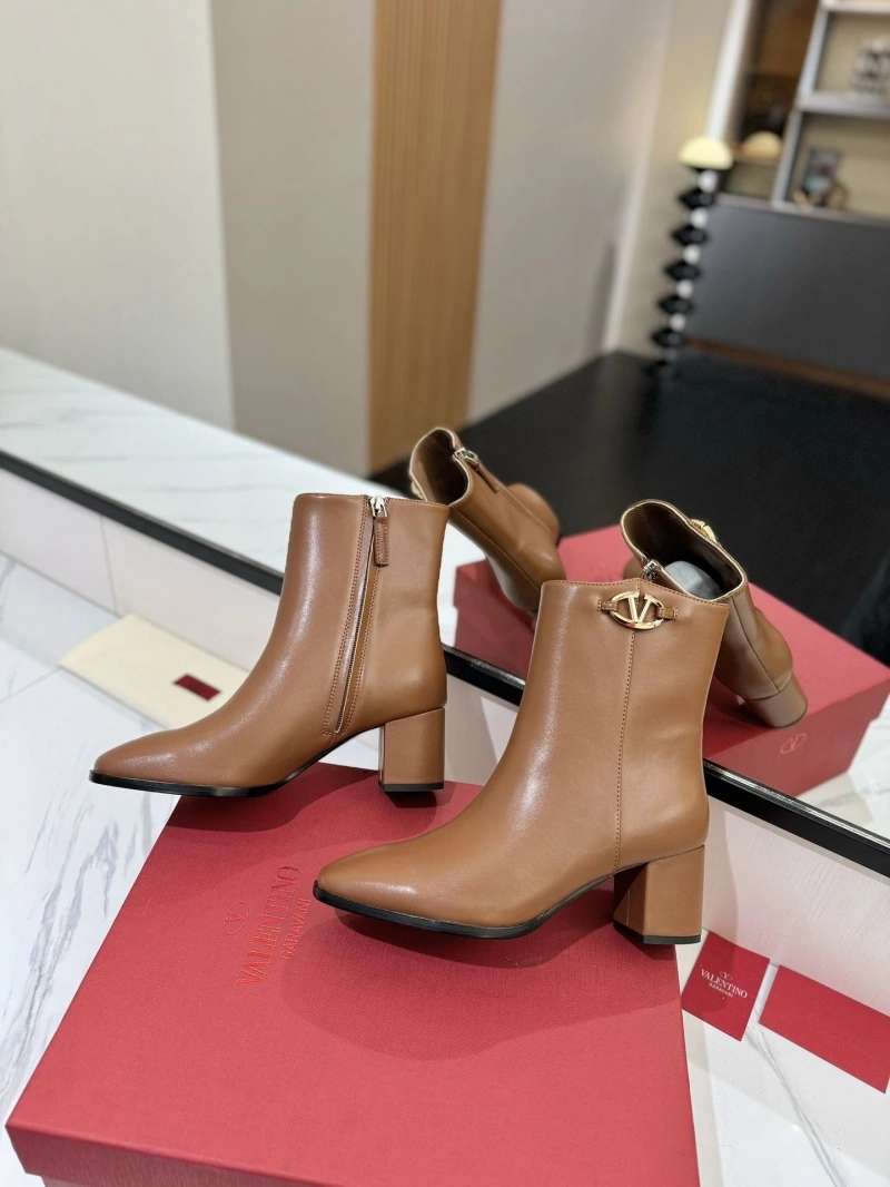 Bright Vxlxntino Boots 230974
