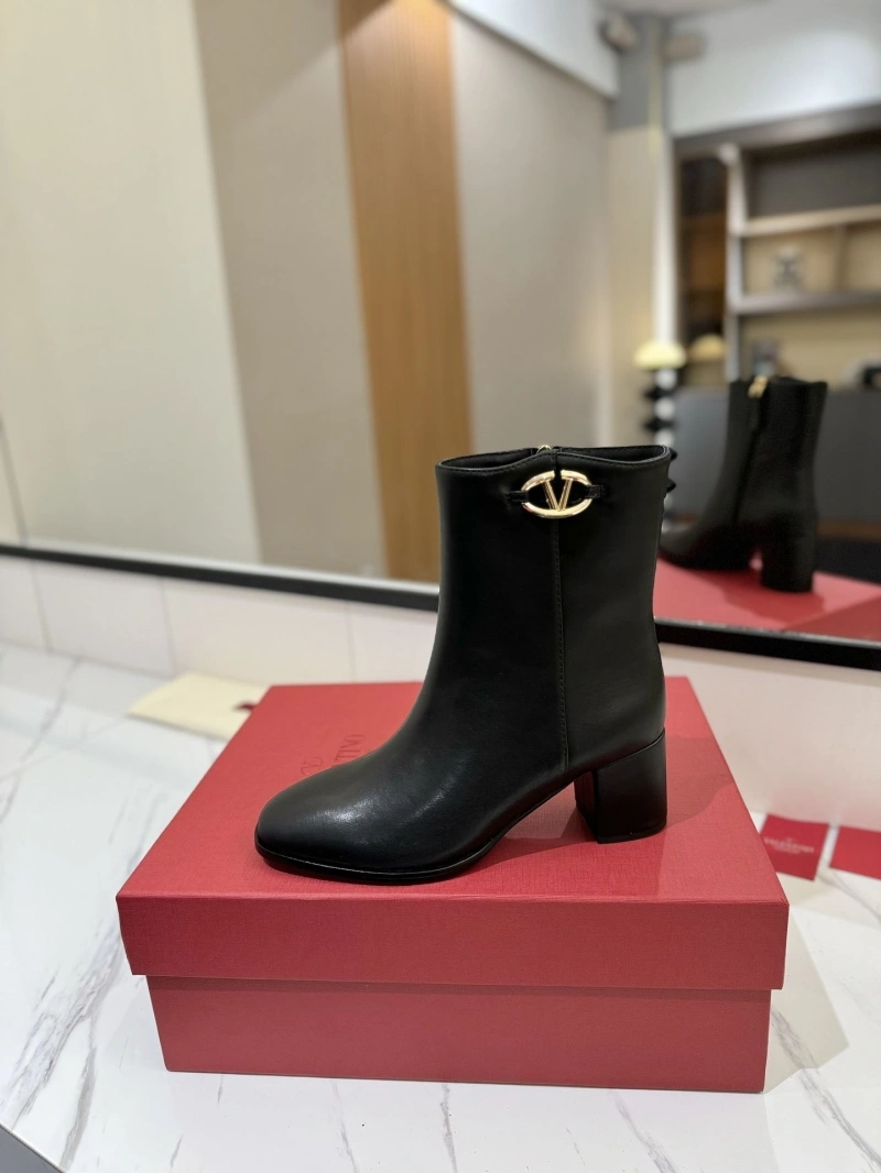 Sophisticated Vxlxntino Boots 230971