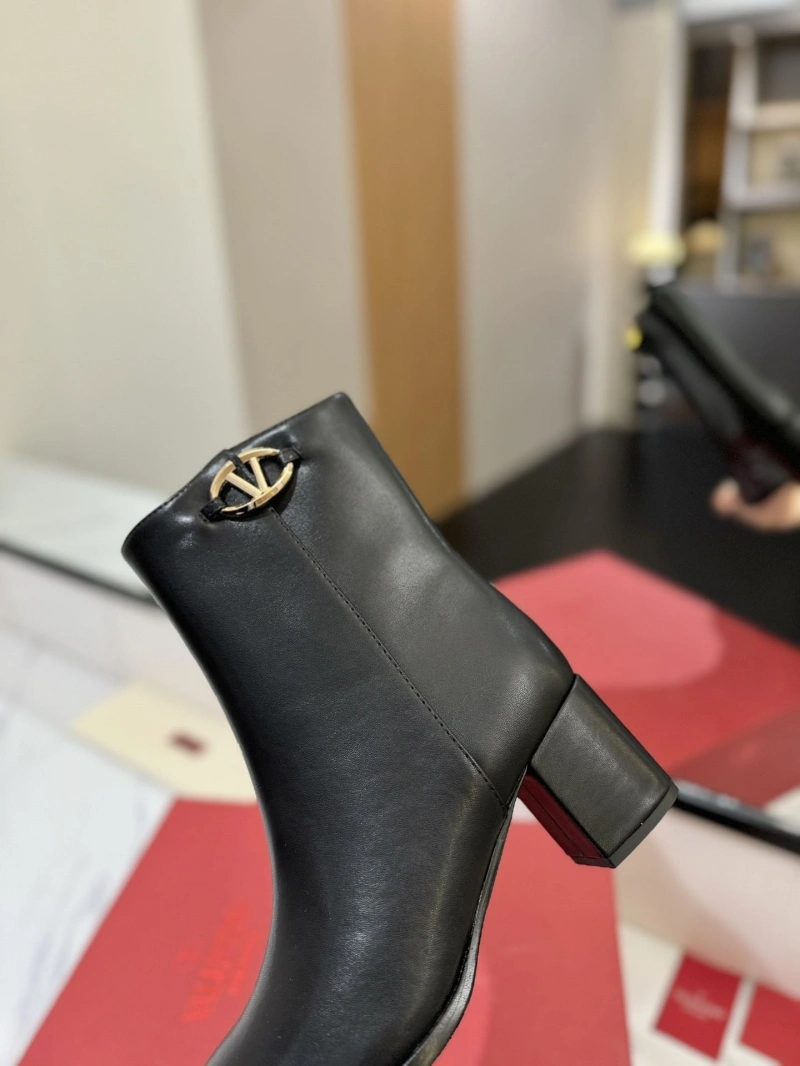 Sophisticated Vxlxntino Boots 230971