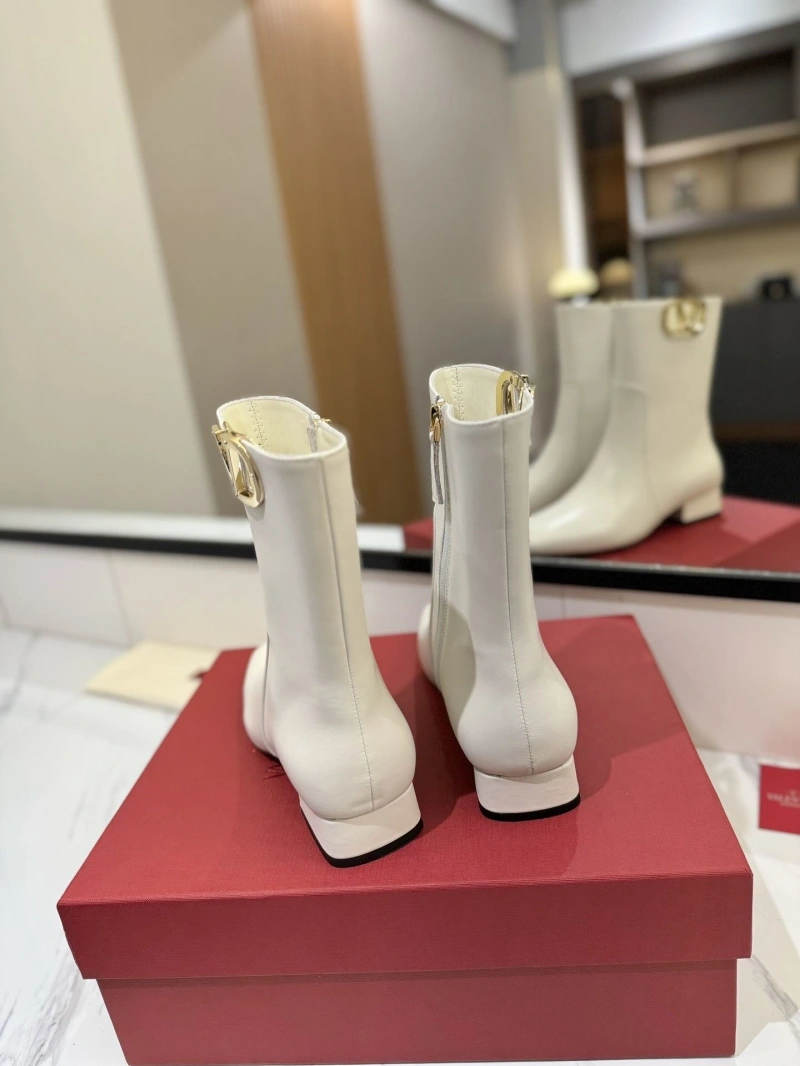 Unique Vxlxntino Boots 230959