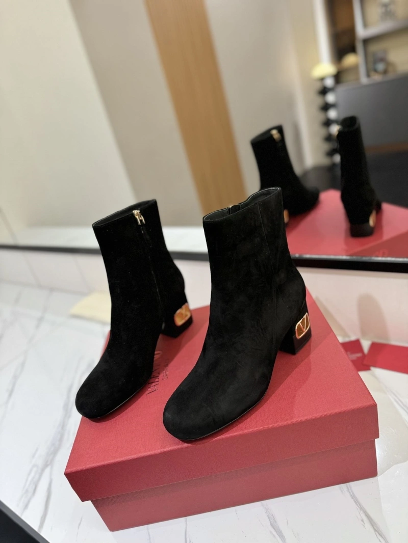Sophisticated Vxlxntino Boots 230935