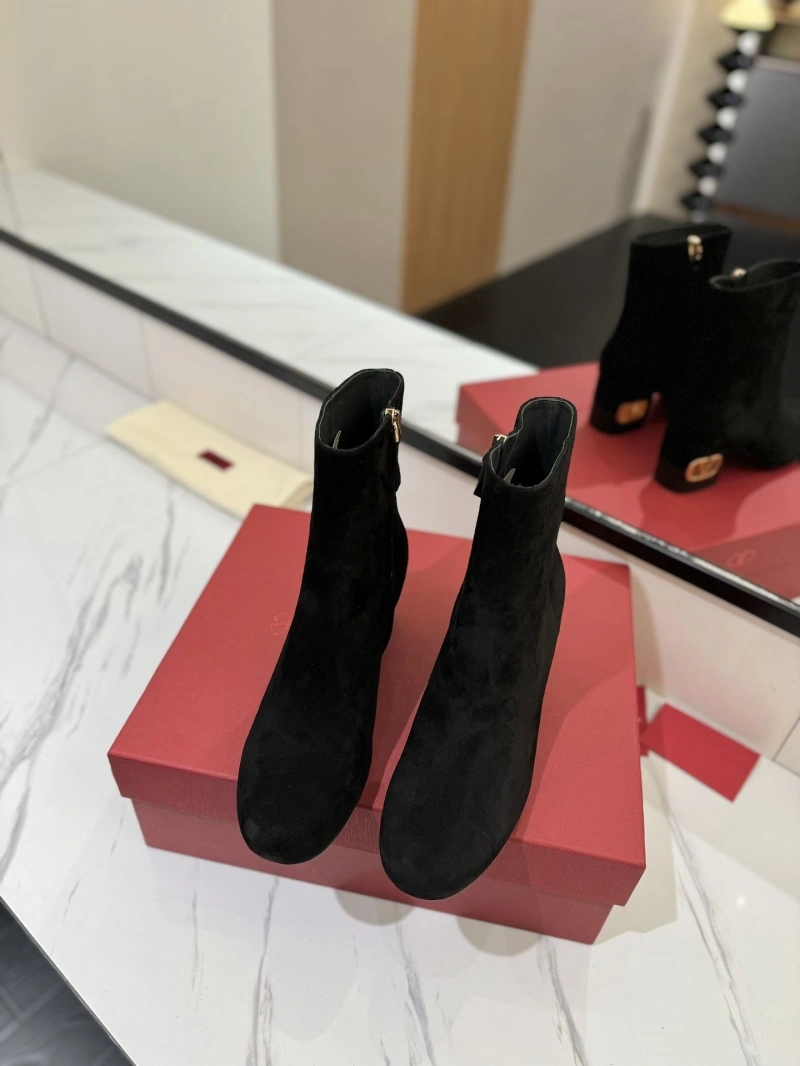 Sophisticated Vxlxntino Boots 230935