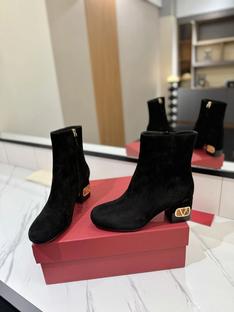 Sophisticated Vxlxntino Boots 230935