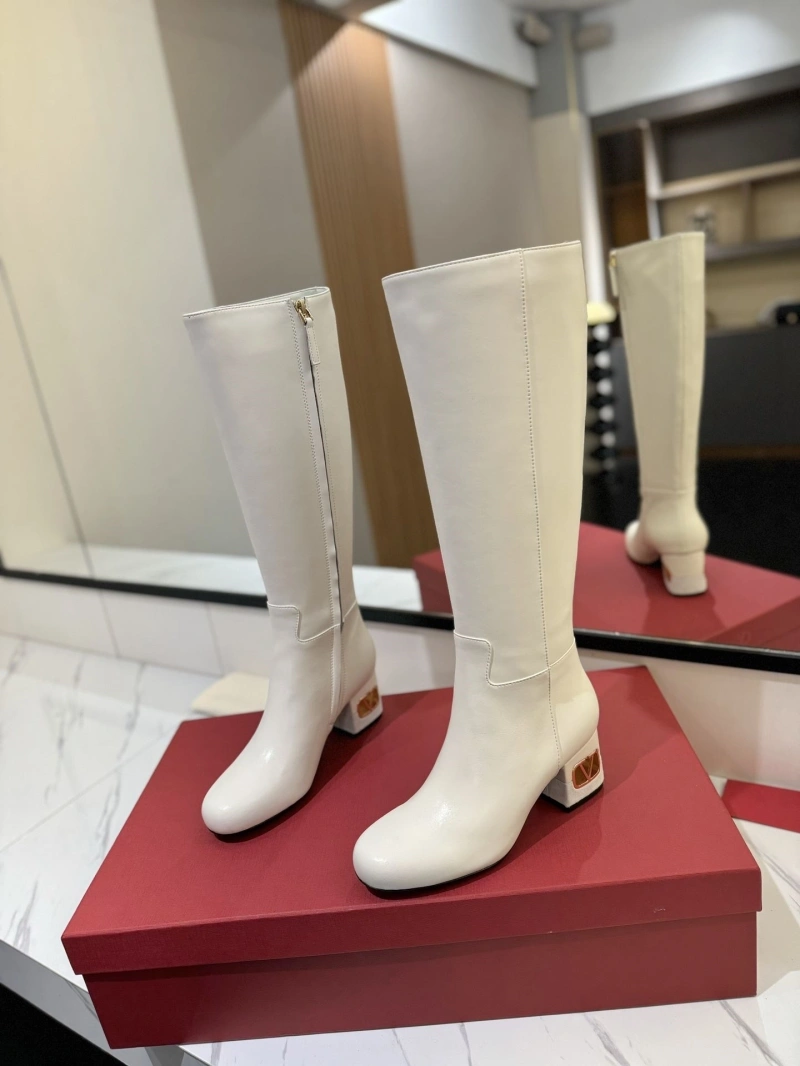 Cozy Vxlxntino Boots 230930