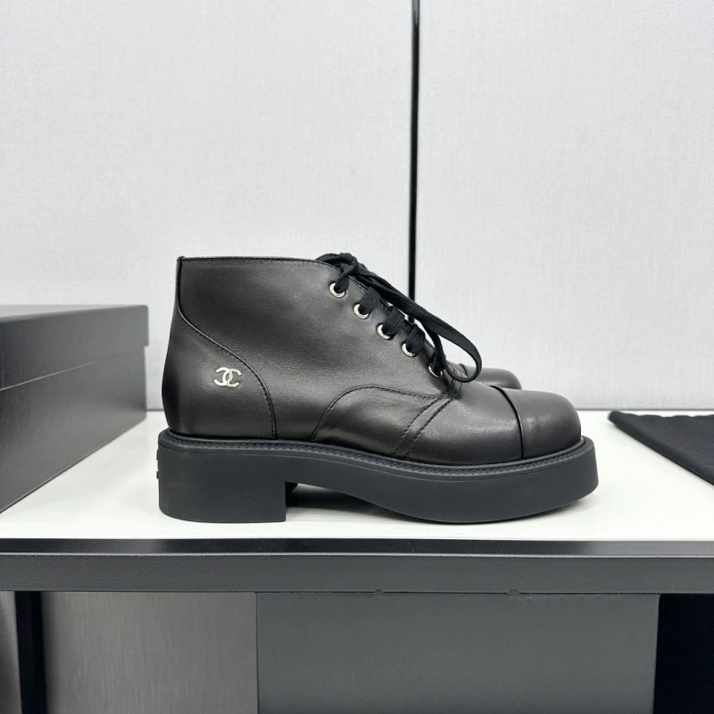 Resilient Chxnxl Boots 125753