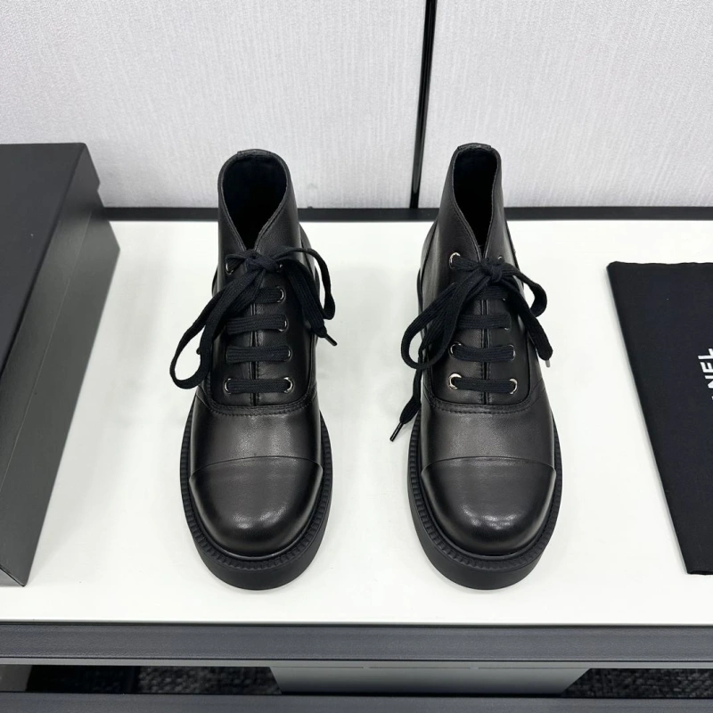Resilient Chxnxl Boots 125753
