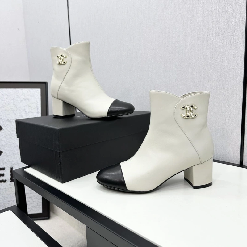 ModernLook Chxnxl Boots 125746