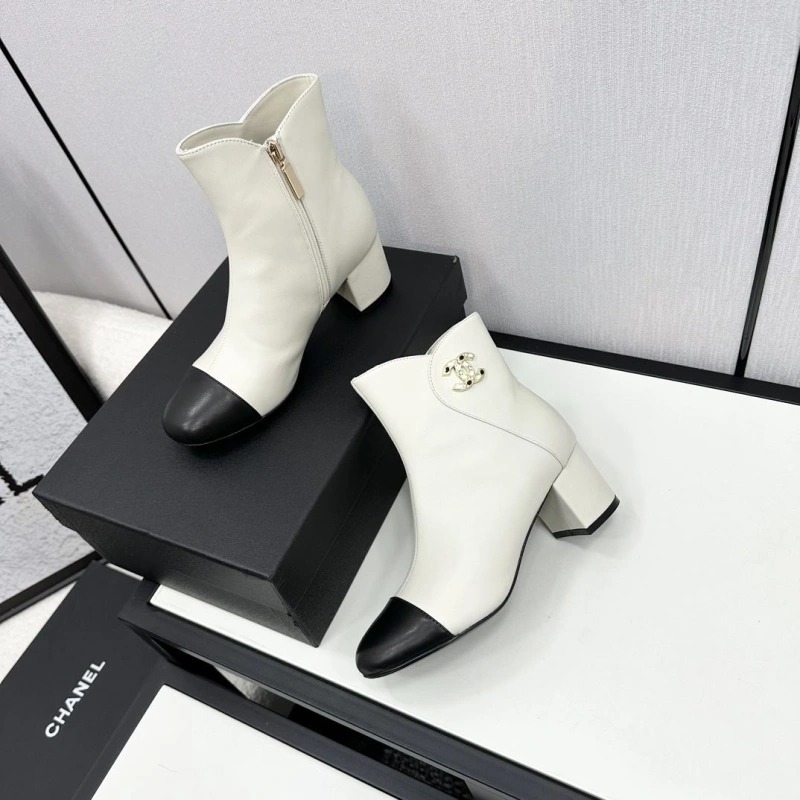 ModernLook Chxnxl Boots 125746