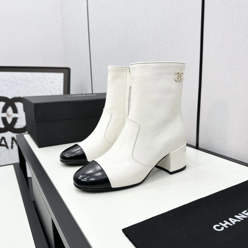 Lightweight Chxnxl Boots 125744