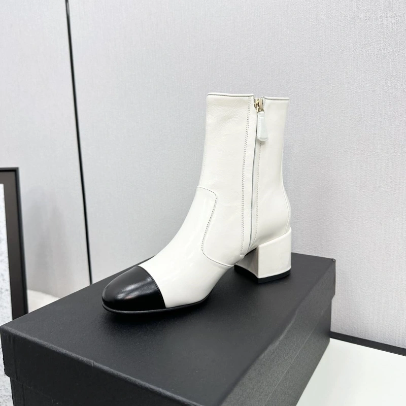Lightweight Chxnxl Boots 125744