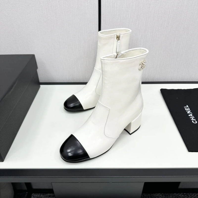 Lightweight Chxnxl Boots 125744