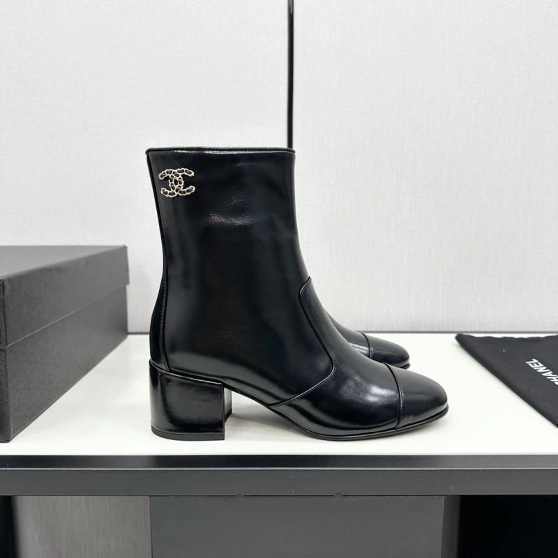 Refined Chxnxl Boots 125743