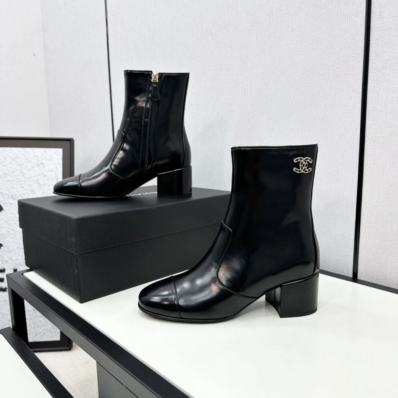 Refined Chxnxl Boots 125743