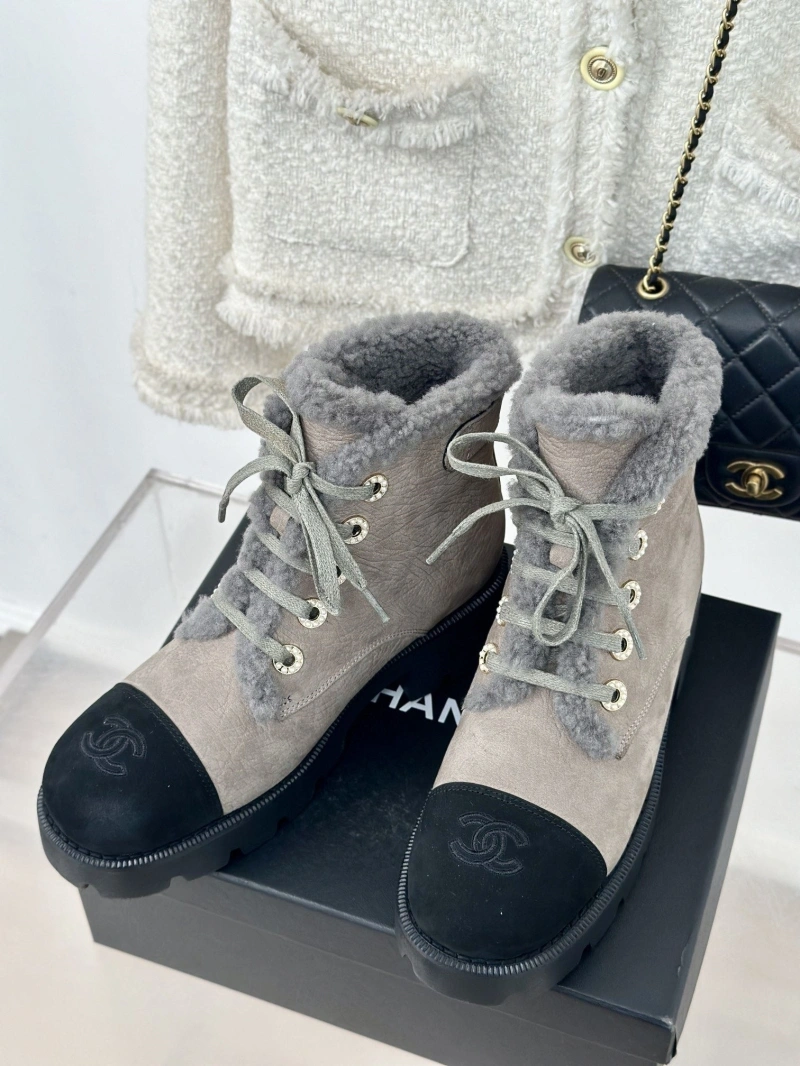 Practical Chxnxl Boots 125727