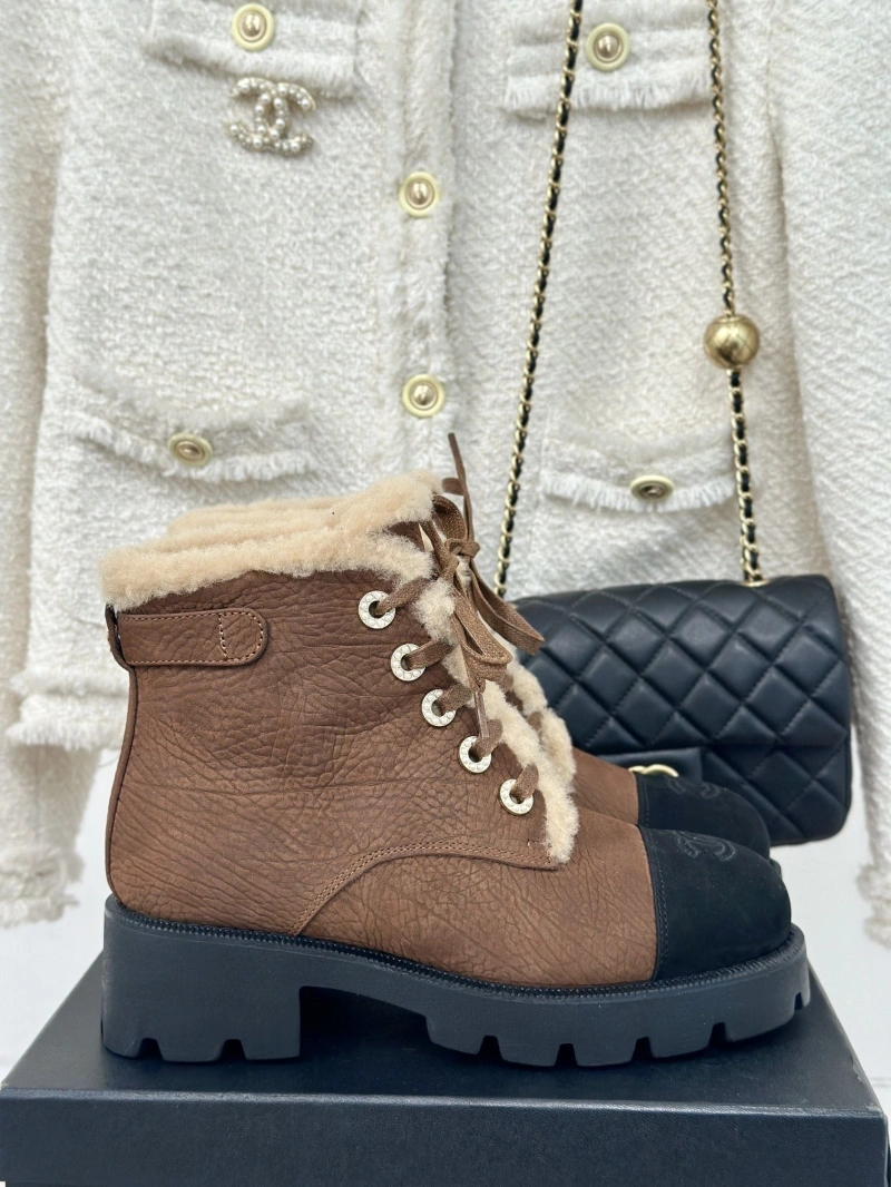 Classic Chxnxl Boots 125730