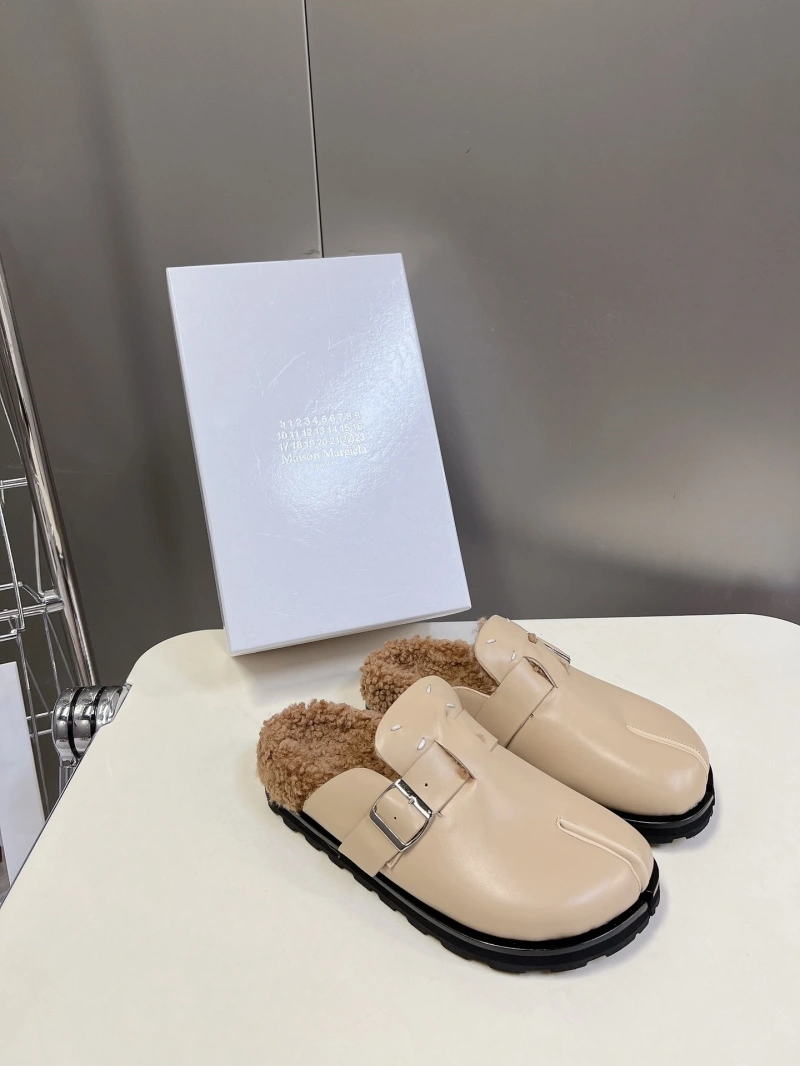 Othxr Slippers Versatile 214152