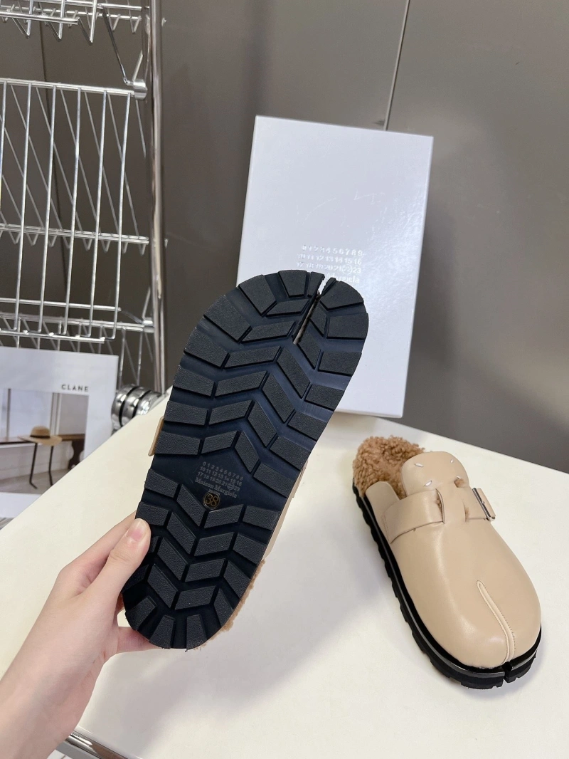 Othxr Slippers Versatile 214152