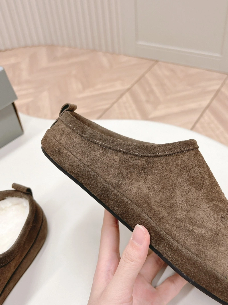 Trendsetting Bxlxnciaga Slippers 109600