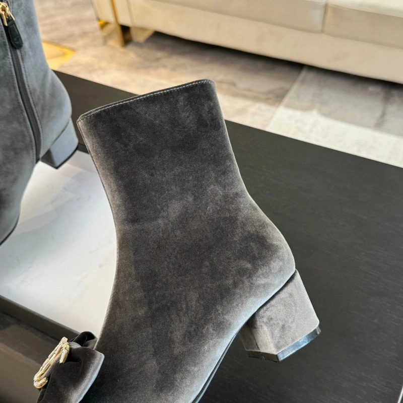 Bold Chxnxl Boots 125738