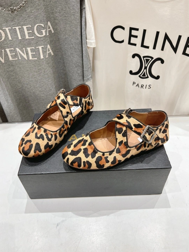 Sophisticated Othxr flat shoes 214224