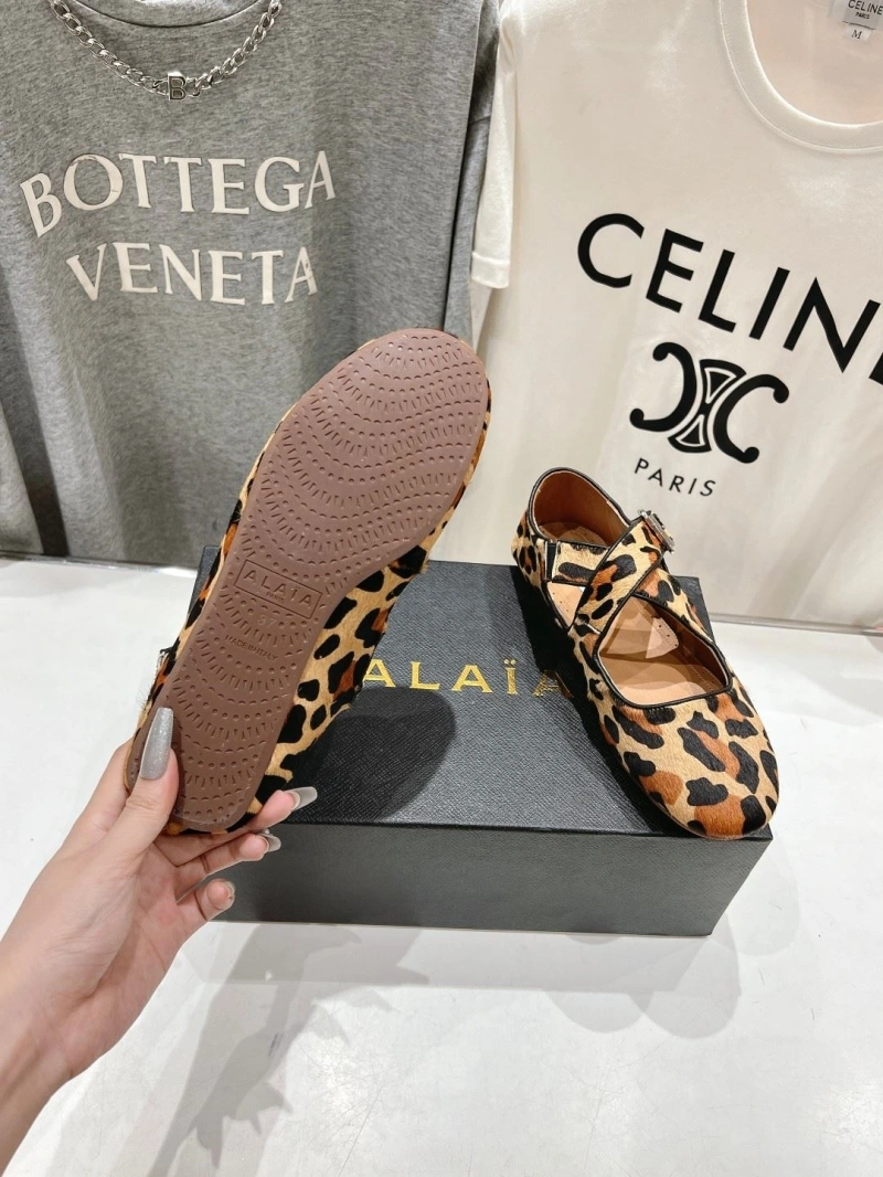 Sophisticated Othxr flat shoes 214224