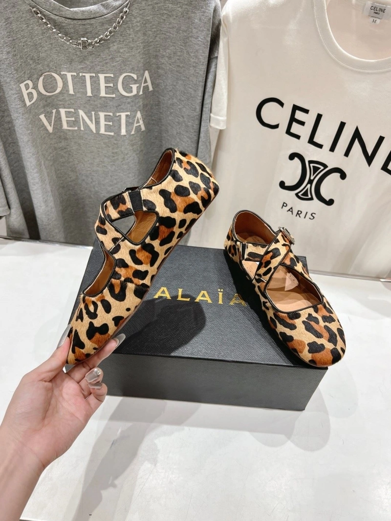 Sophisticated Othxr flat shoes 214224