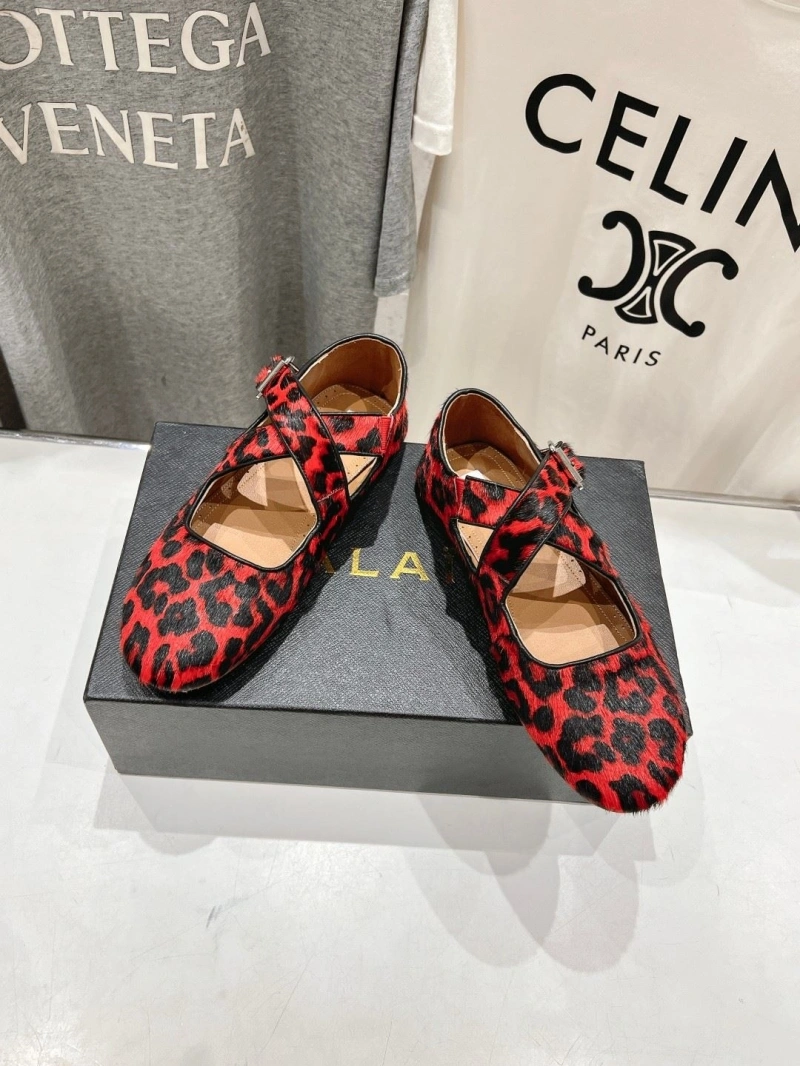 Vibrant Othxr flat shoes 214221