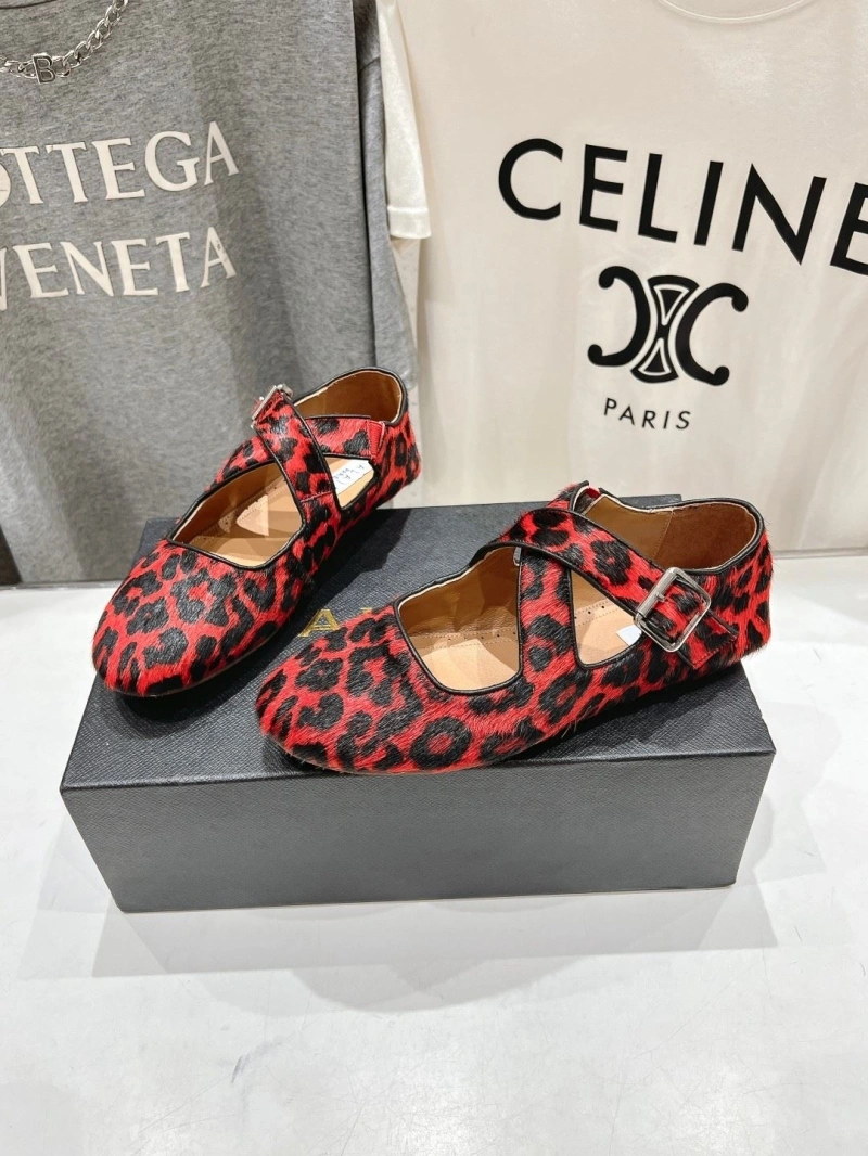 Vibrant Othxr flat shoes 214221