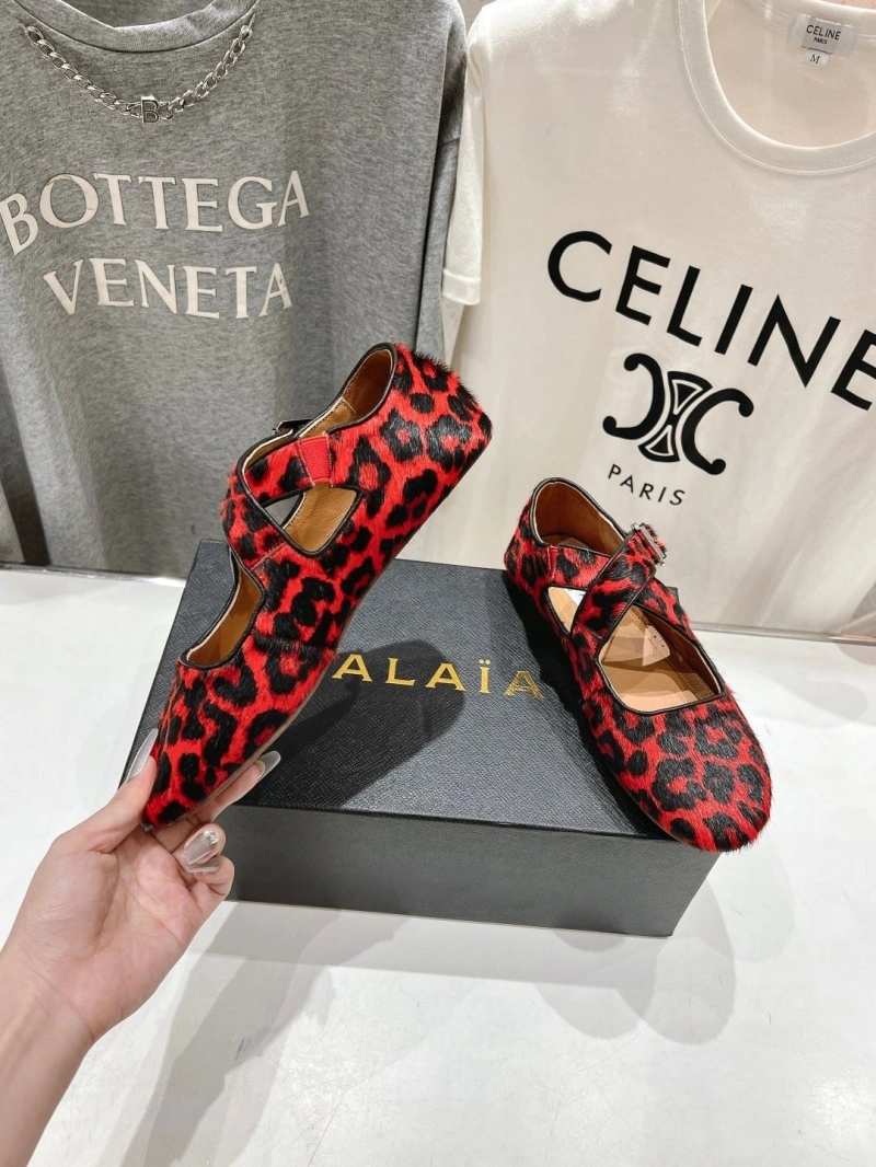 Vibrant Othxr flat shoes 214221