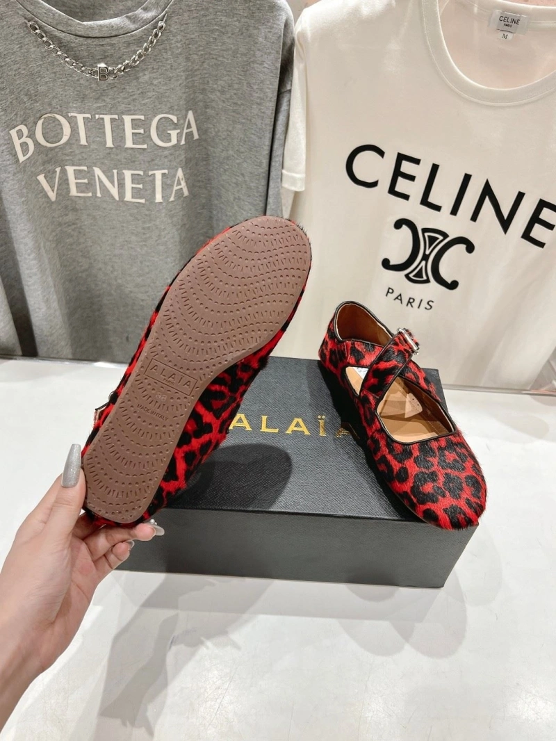 Vibrant Othxr flat shoes 214221