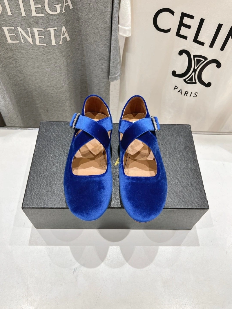 Sophisticated Othxr flat shoes 214220